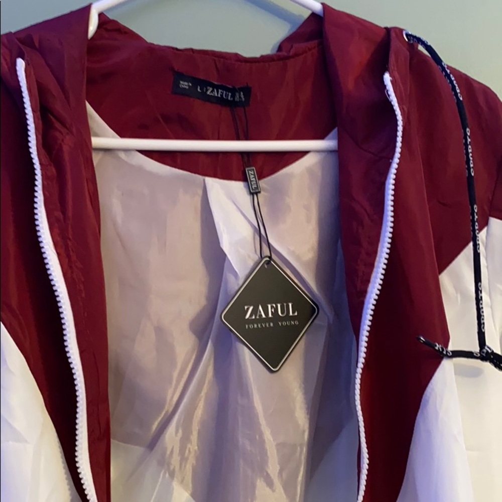Windbreaker - Picture 2 of 5